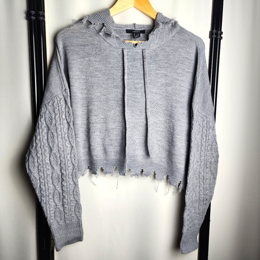 NWOT  GREY OVERSIZE CROPPED HOODED TATTERED  PULLOVER SWEATER - SIZE SMALL